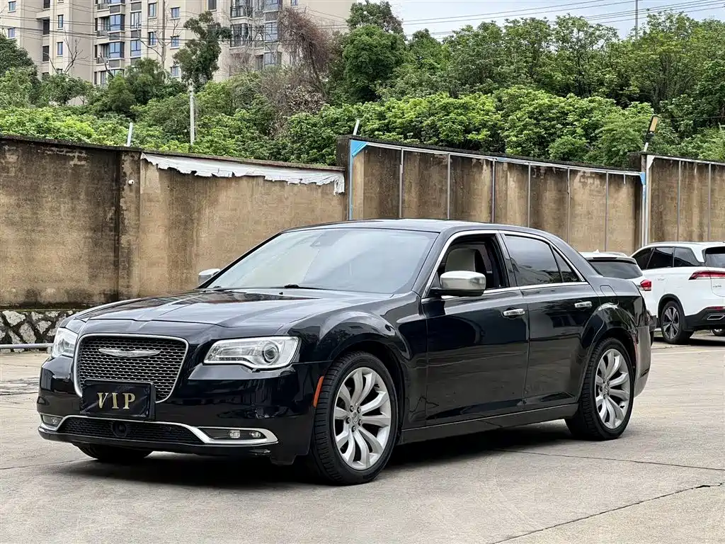 Chrysler 300C 2016
