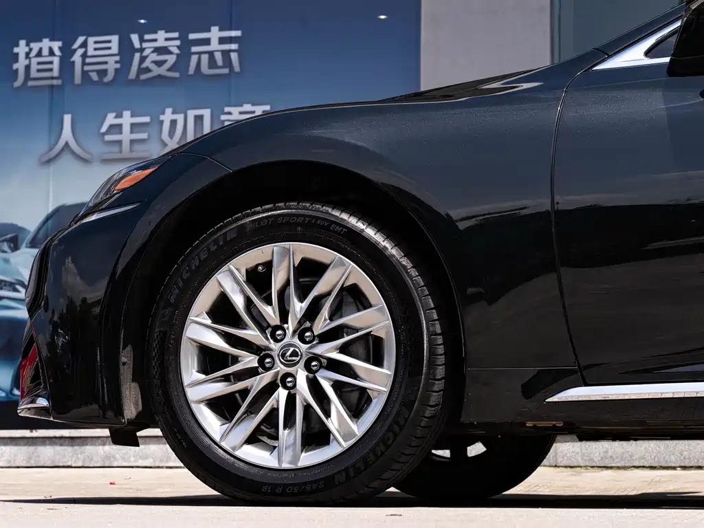 Lexus LS 2018 350 Luxury V
