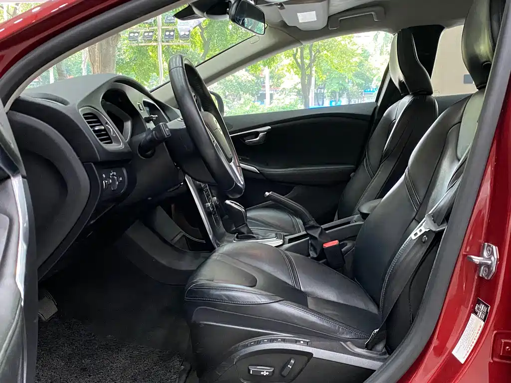 Volvo V40 2016 T3