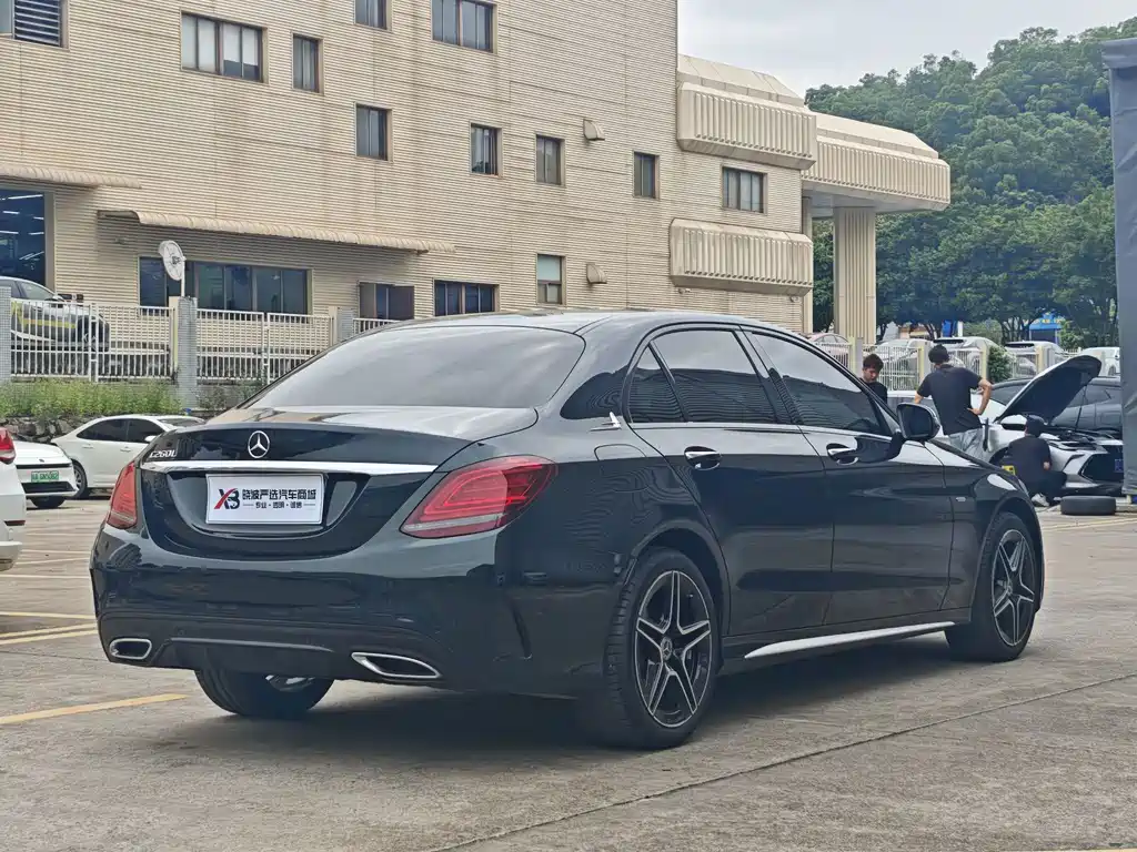 Mercedes-Benz C-Class — миниатюра 5