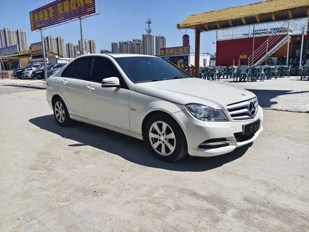 Mercedes-Benz C-Class — миниатюра 3