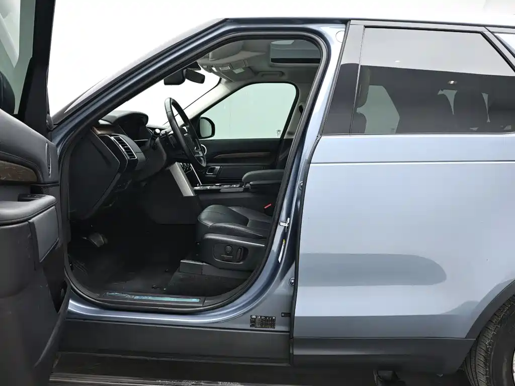 Land Rover Discovery — миниатюра 9