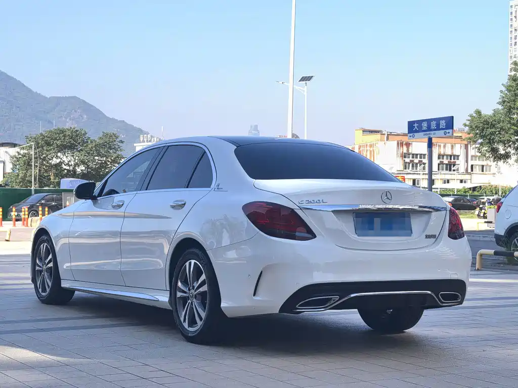 Mercedes-Benz C-Class — миниатюра 9