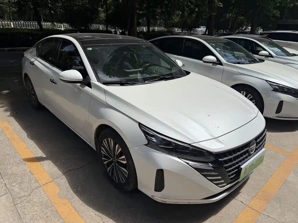 Nissan Teana — миниатюра 2
