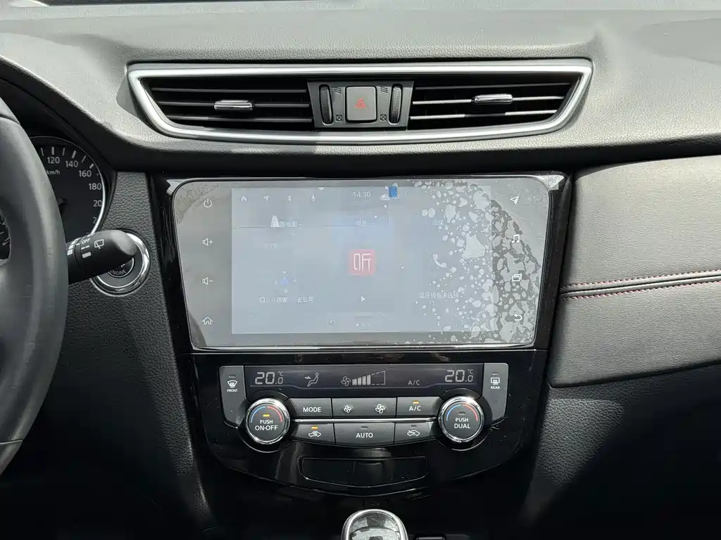 Nissan Qashqai — миниатюра 12