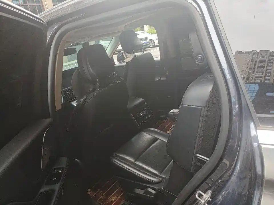 Lincoln Aviator — миниатюра 6