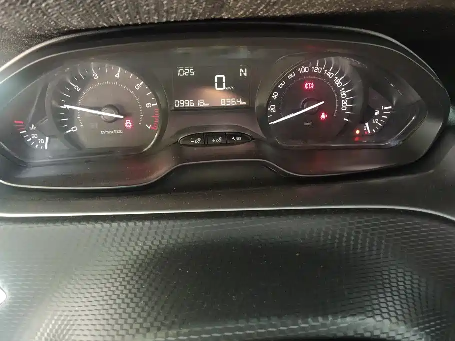 Peugeot 2008 — миниатюра 13