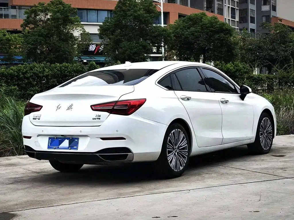 Hongqi Hongqi H5 — миниатюра 3