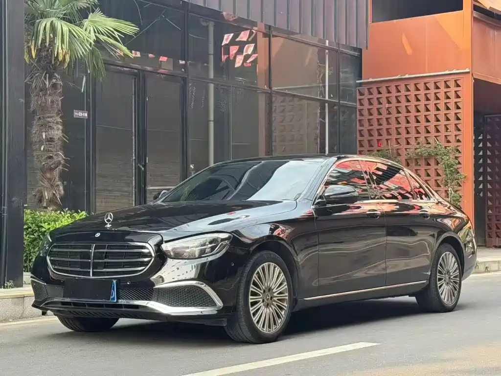 Mercedes-Benz E-Class 2021