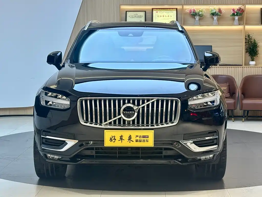 Volvo XC90 2021 B6 Luxury 7 мест
