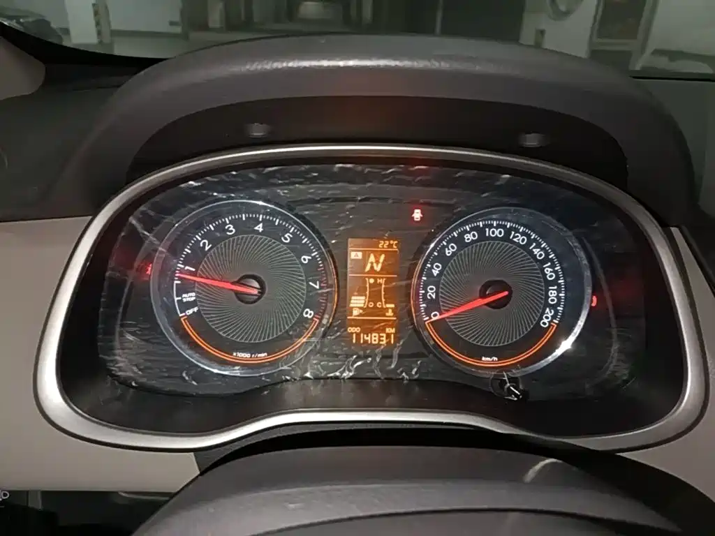 Chevrolet Sail — миниатюра 12