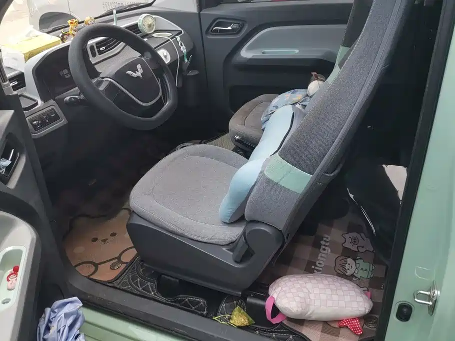 Wuling MINIEV — миниатюра 9