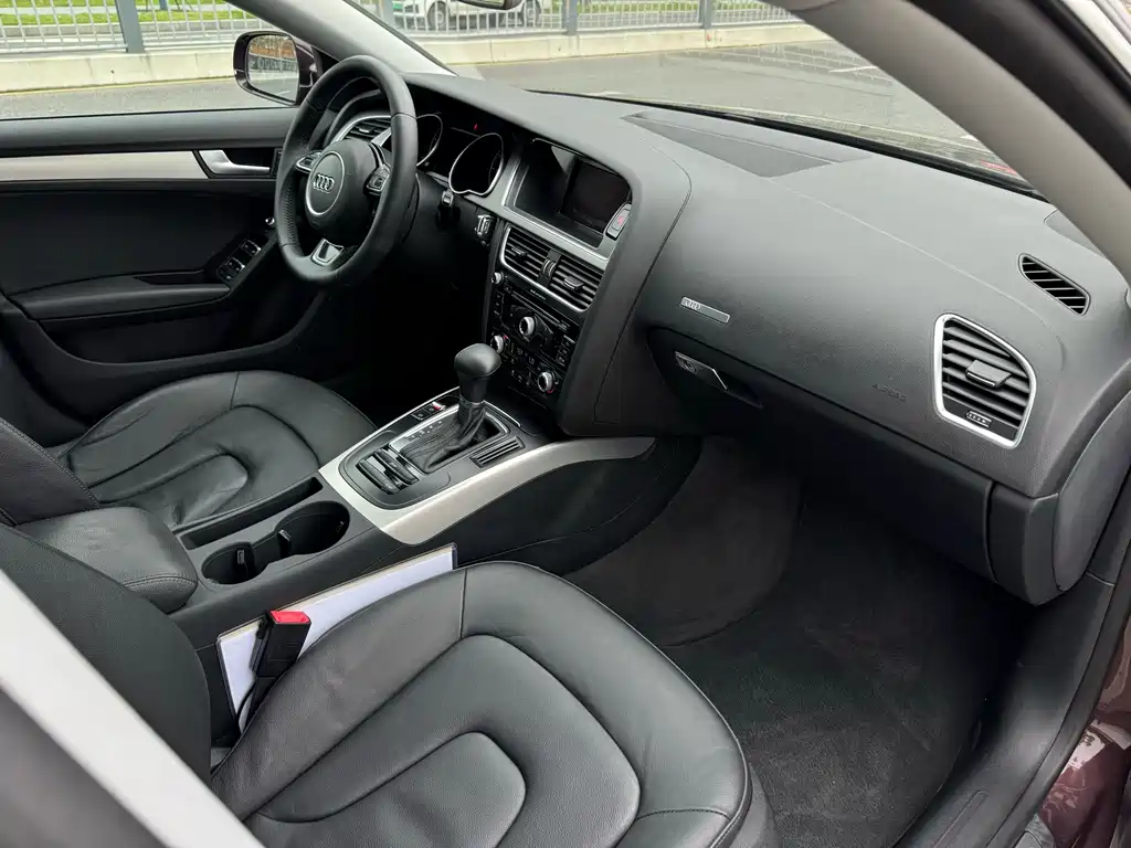 Audi A5 (Import) — миниатюра 17
