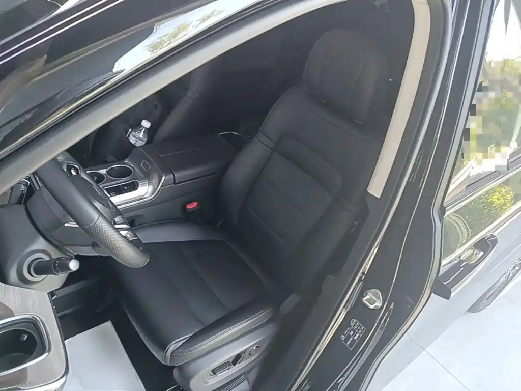 GAC Motor Trumpchi E8 PHEV — миниатюра 15