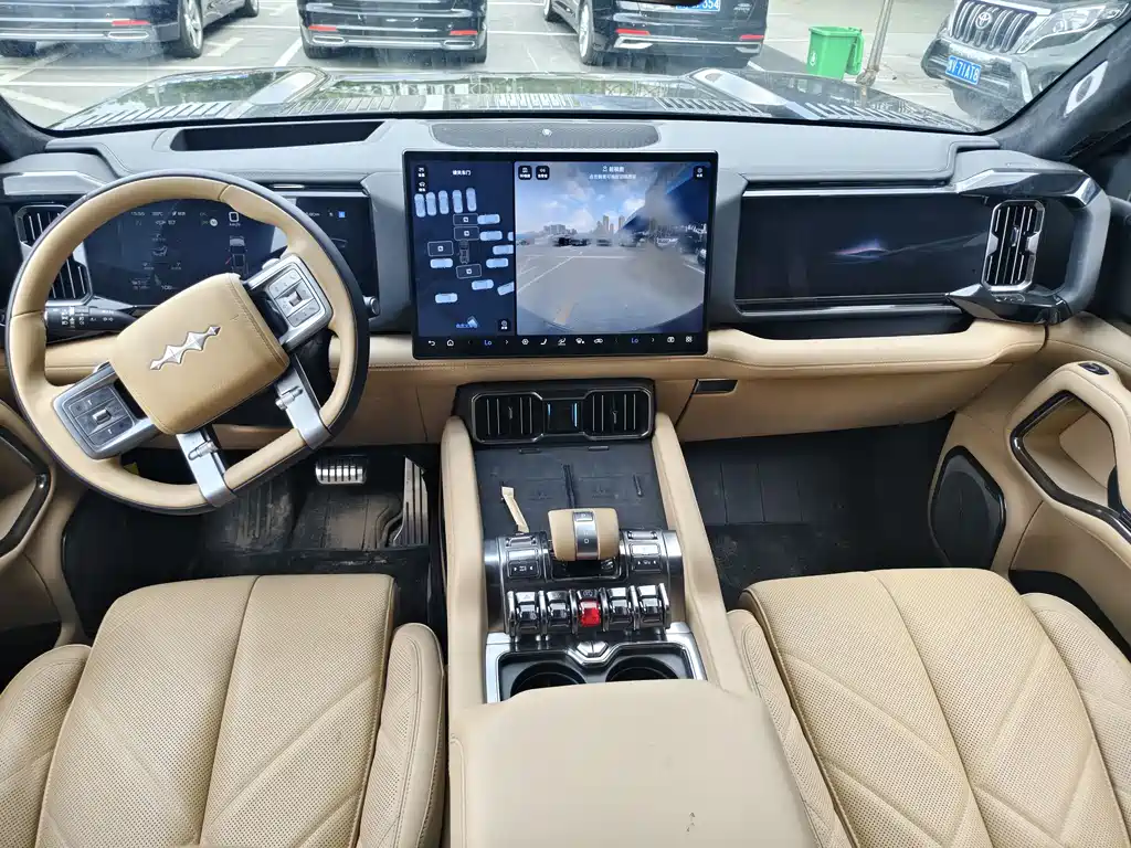 Fangchengbao Leopard 8 8 2025 Flagship 7 мест