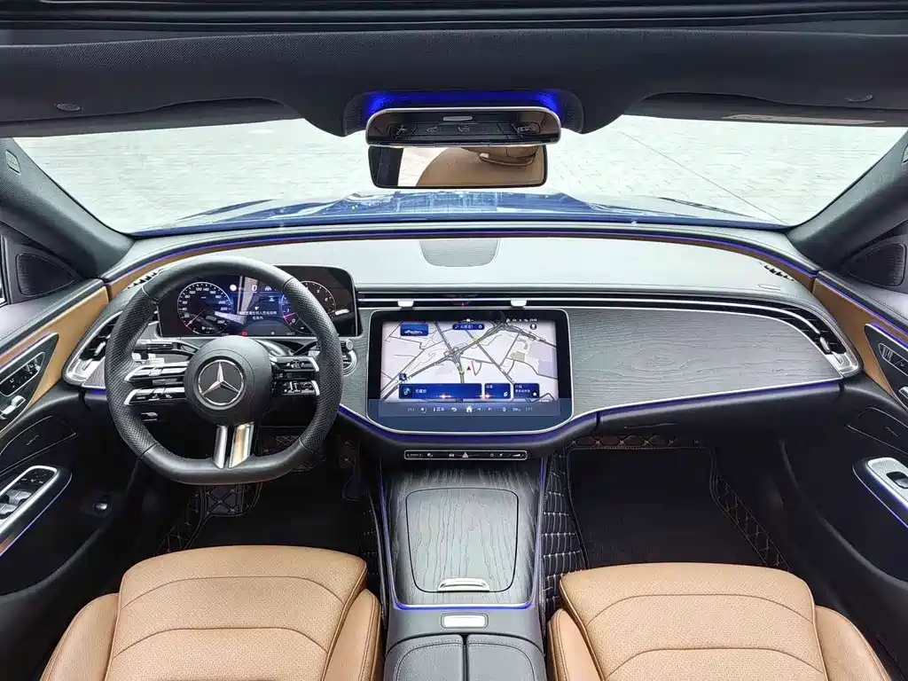 Mercedes-Benz E-Class — миниатюра 8