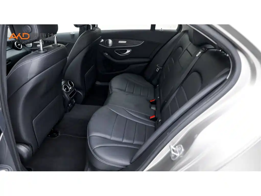 Mercedes-Benz C-Class — миниатюра 7