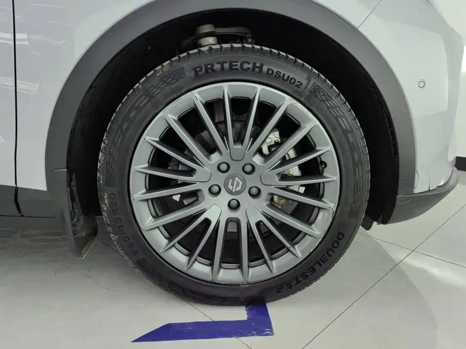 Leapmotor Leapmotor C11 — миниатюра 6