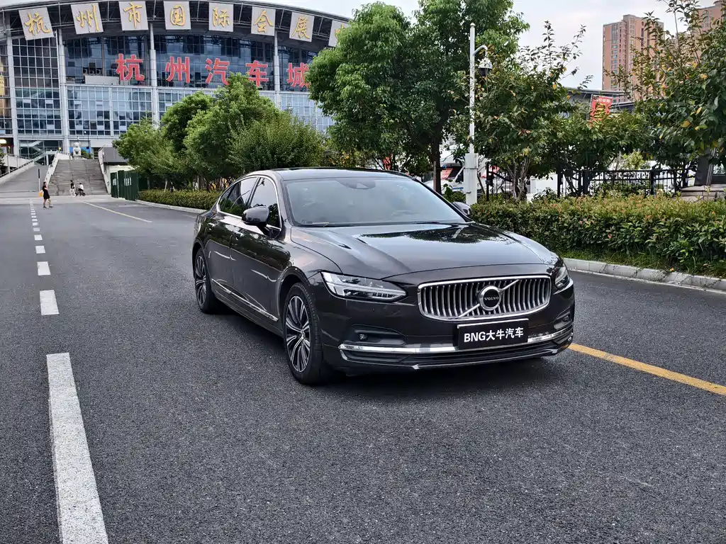 Volvo S90 — миниатюра 3