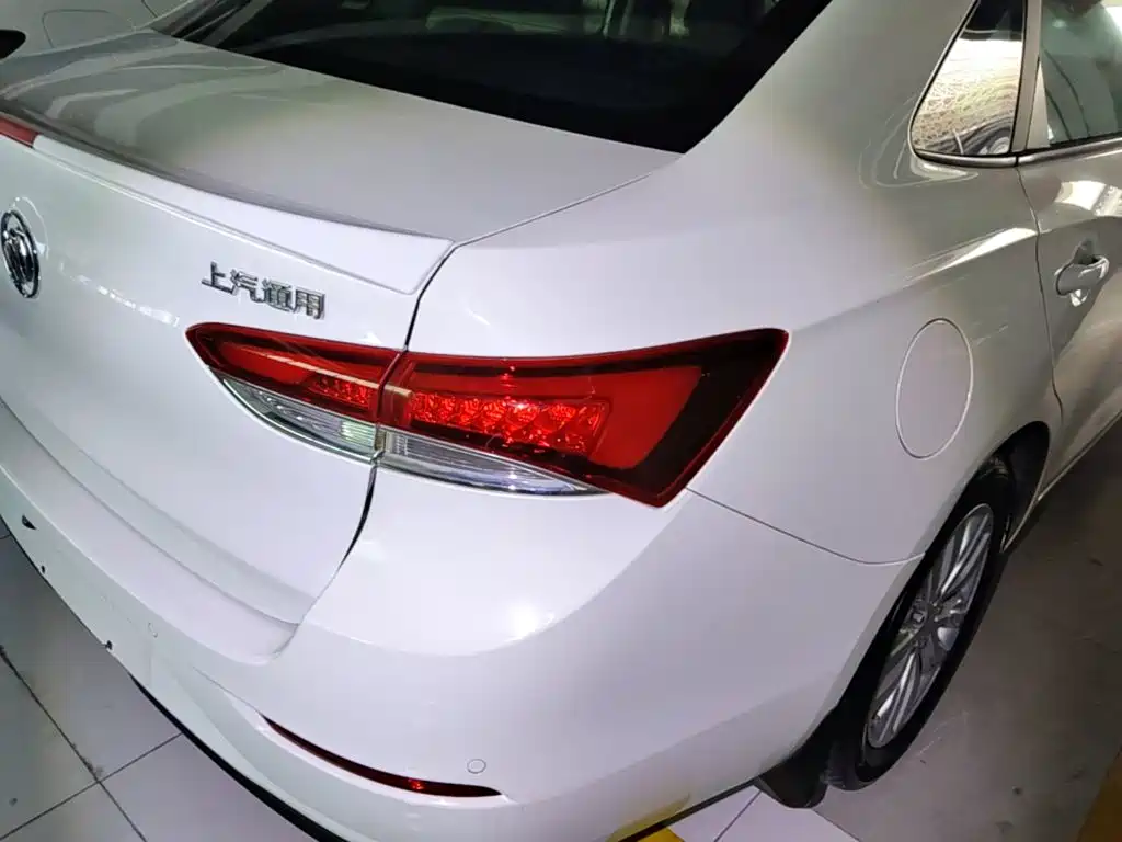 Buick Excelle — миниатюра 8