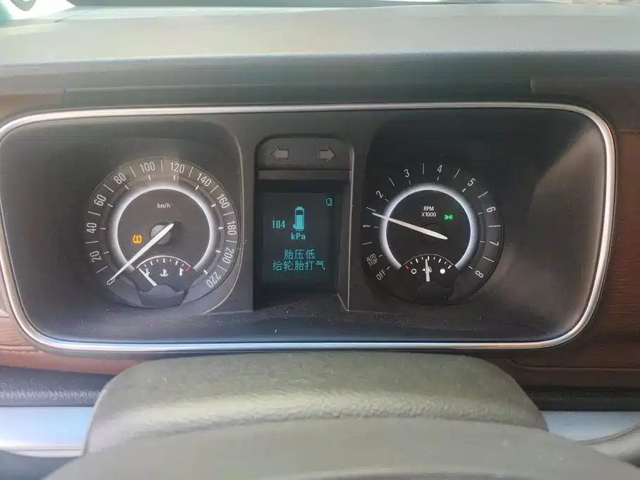 Buick GL8 — миниатюра 14