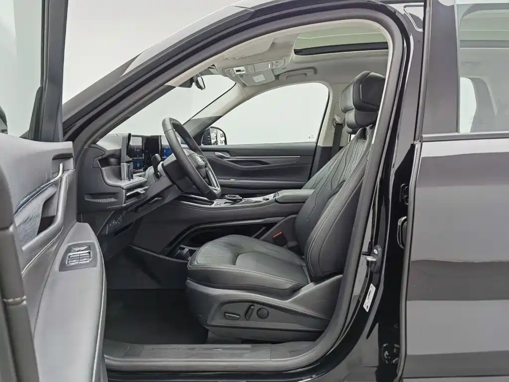 Ford Edge — миниатюра 10