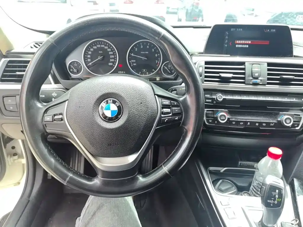 BMW 3 Series — миниатюра 10