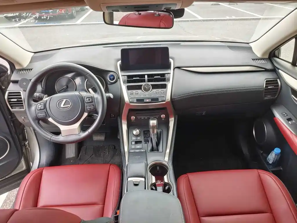 Lexus NX — миниатюра 5