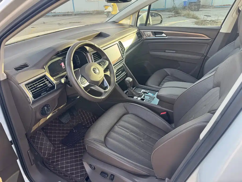 Volkswagen Viloran — миниатюра 7