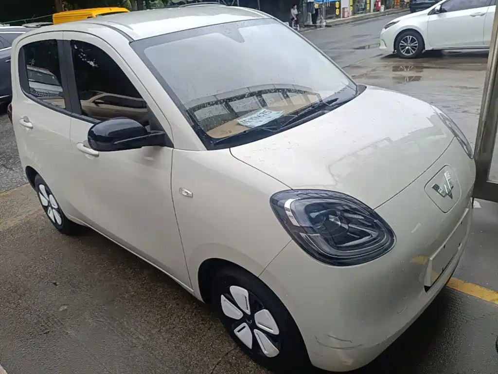 Wuling MINIEV — миниатюра 4