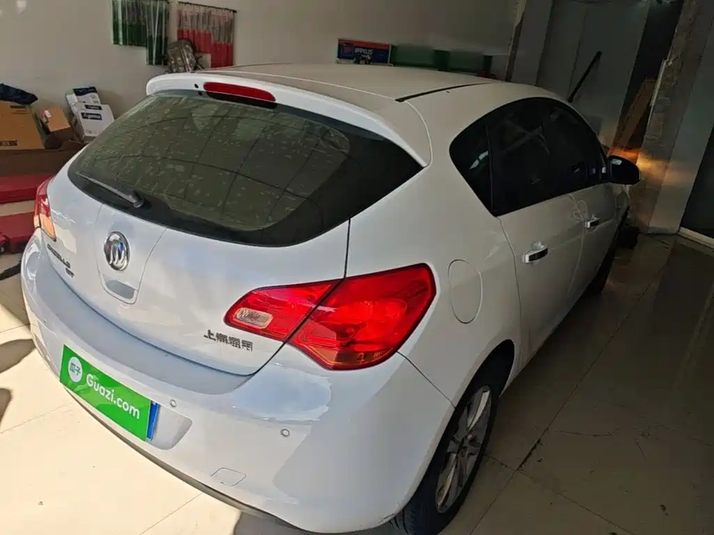 Buick Excelle — миниатюра 7