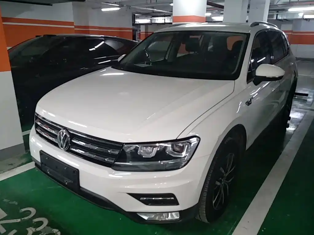 Volkswagen Tiguan L — миниатюра 2