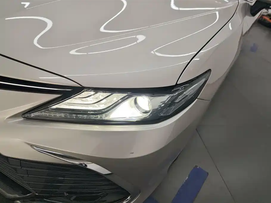 Toyota Camry 2021 2.0G Luxury