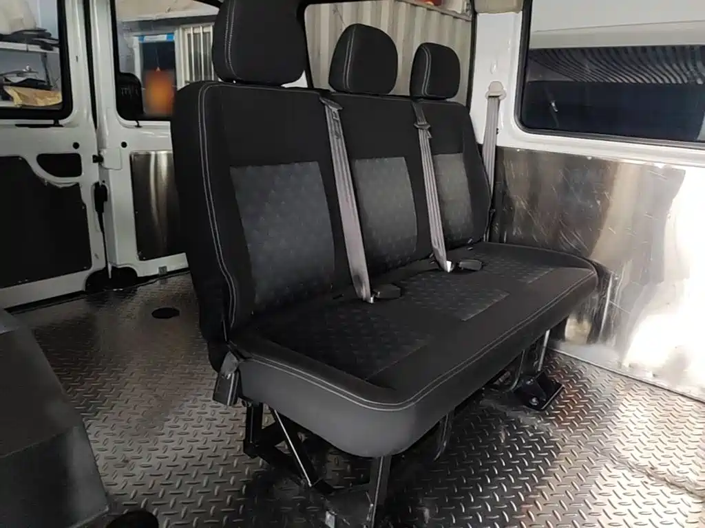 MAXUS V80 — миниатюра 17