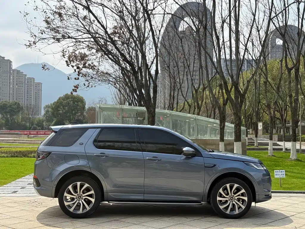 LAND ROVER DISCOVER SPORTS