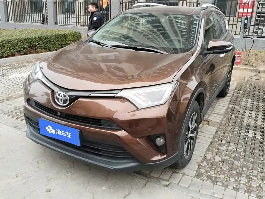 TOYOTA RAV4 RONGFANG