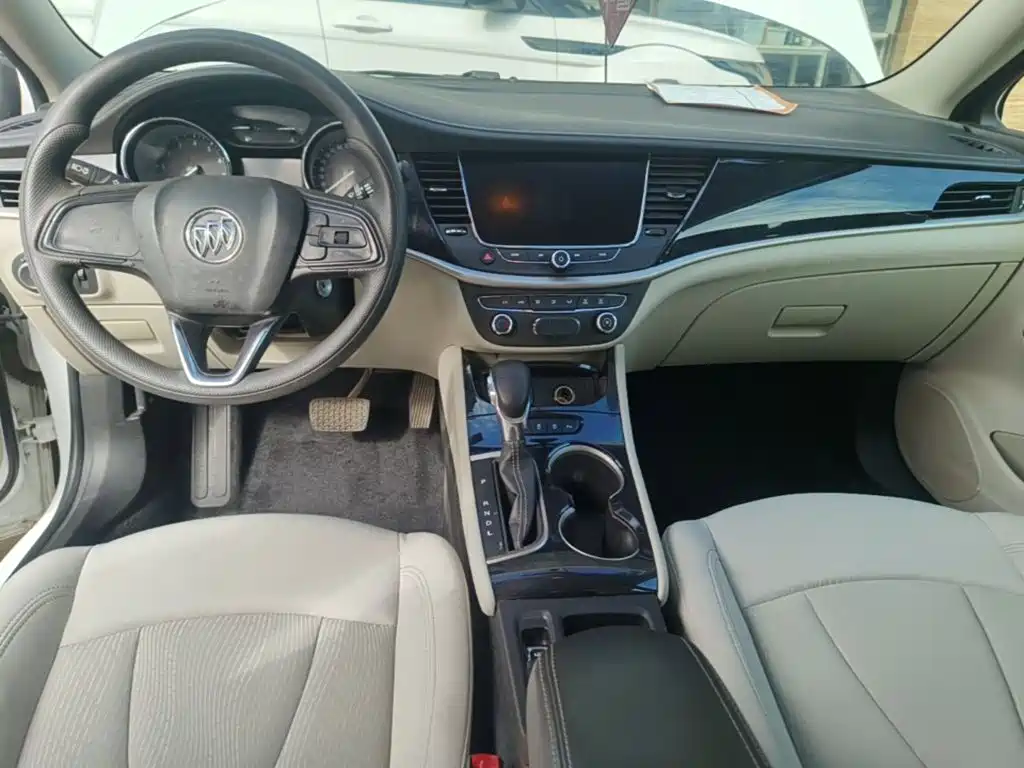 Buick Verano — миниатюра 10