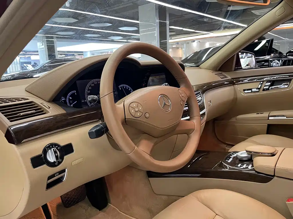 Mercedes-Benz S-Class — миниатюра 14