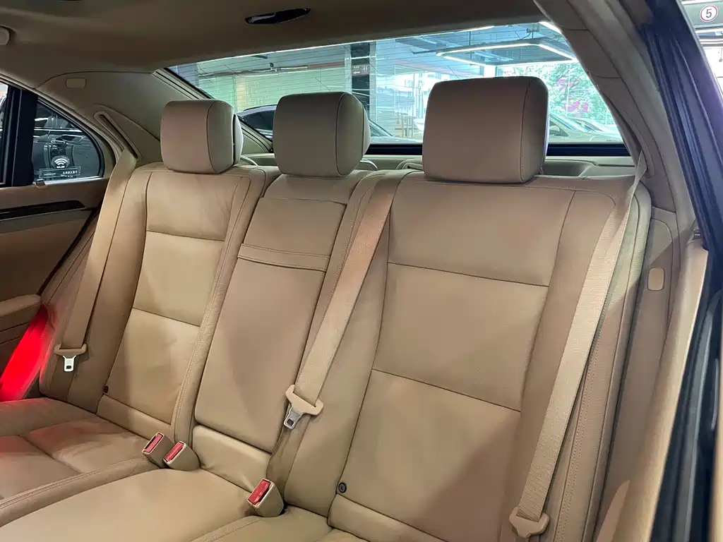 Mercedes-Benz S-Class — миниатюра 37