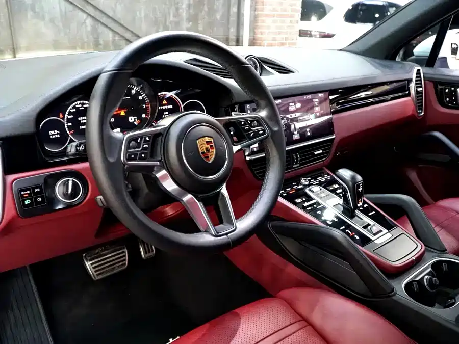 Porsche Cayenne — миниатюра 4
