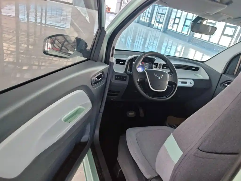 Wuling MINIEV — миниатюра 16