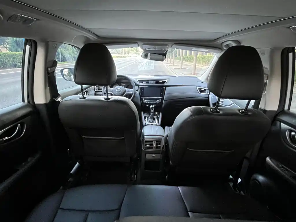Nissan Qashqai — миниатюра 15