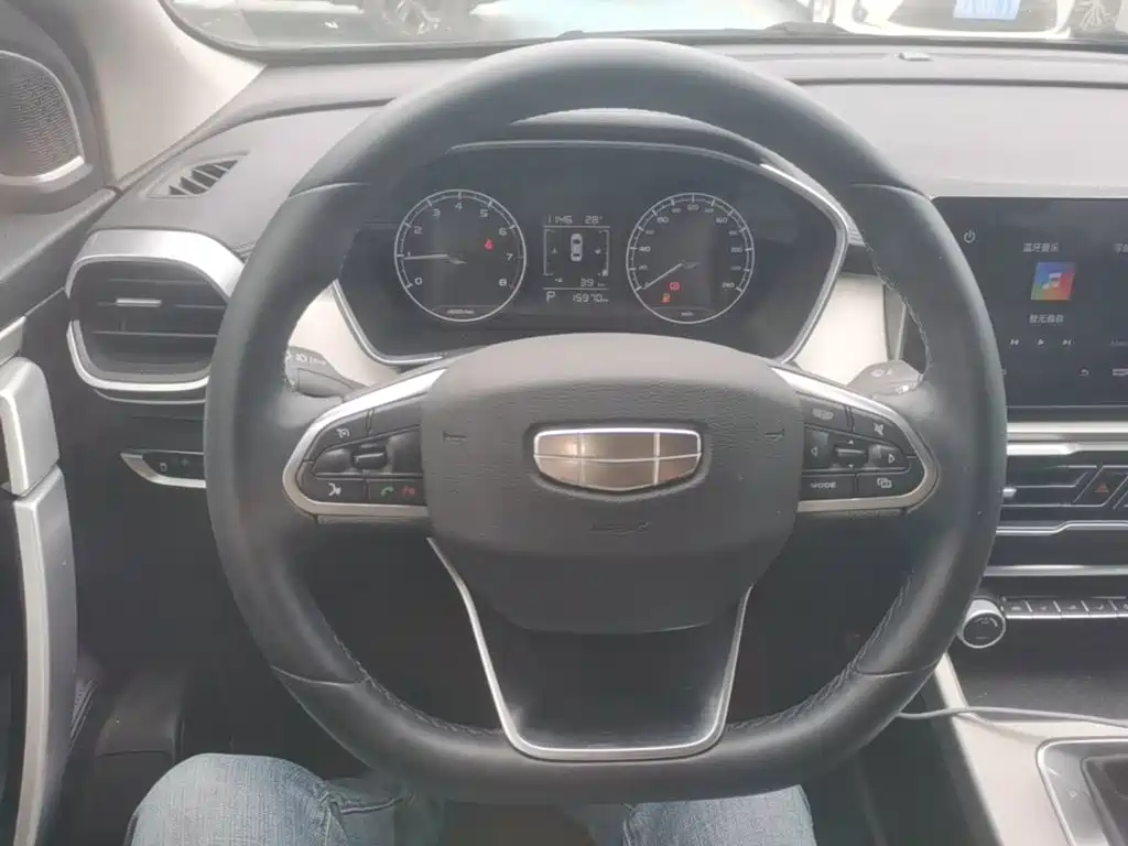 Geely Binyue — миниатюра 11