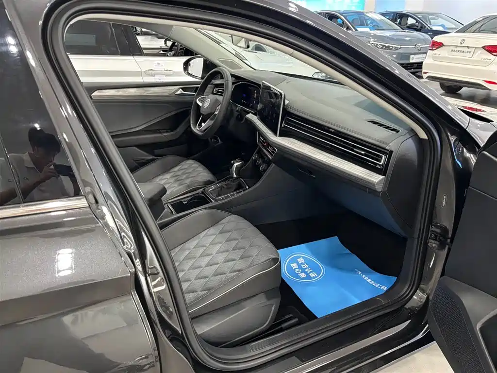 Volkswagen Sagitar — миниатюра 30