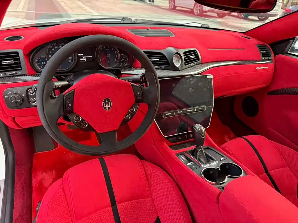 Maserati GranTurismo — миниатюра 11