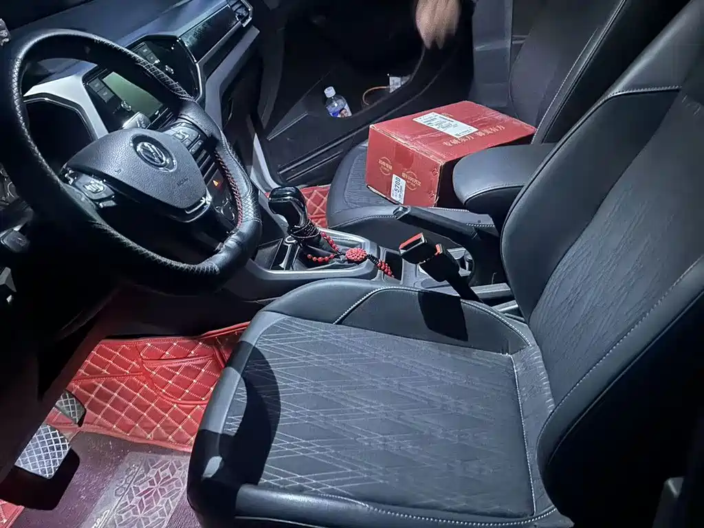Volkswagen T-Cross — миниатюра 3