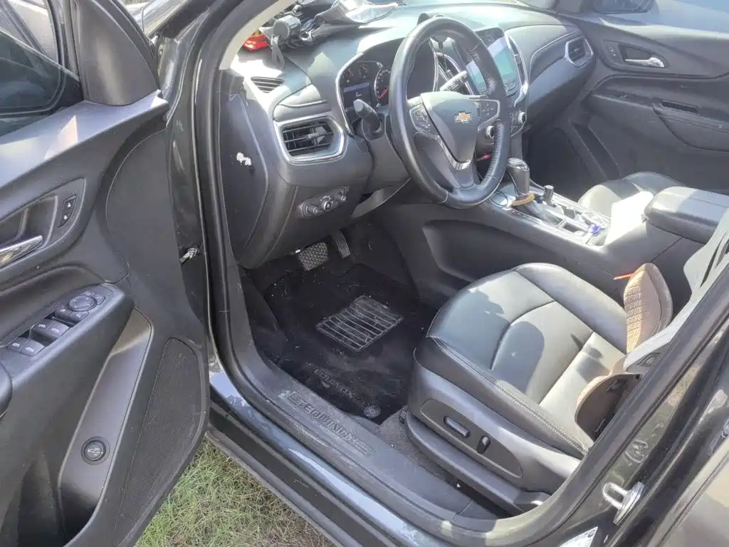 Chevrolet Equinox — миниатюра 17