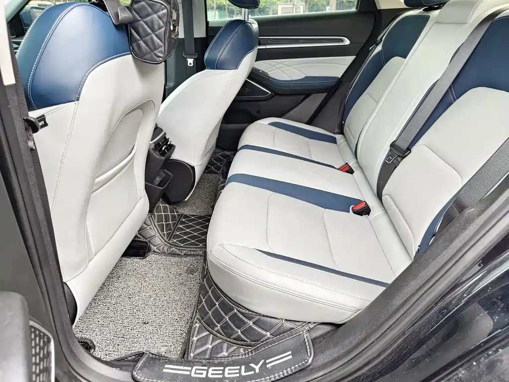 Geely Emgrand — миниатюра 13