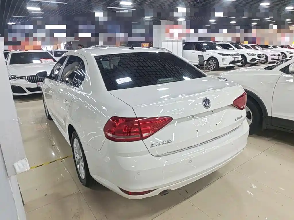 Volkswagen Lavida — миниатюра 5