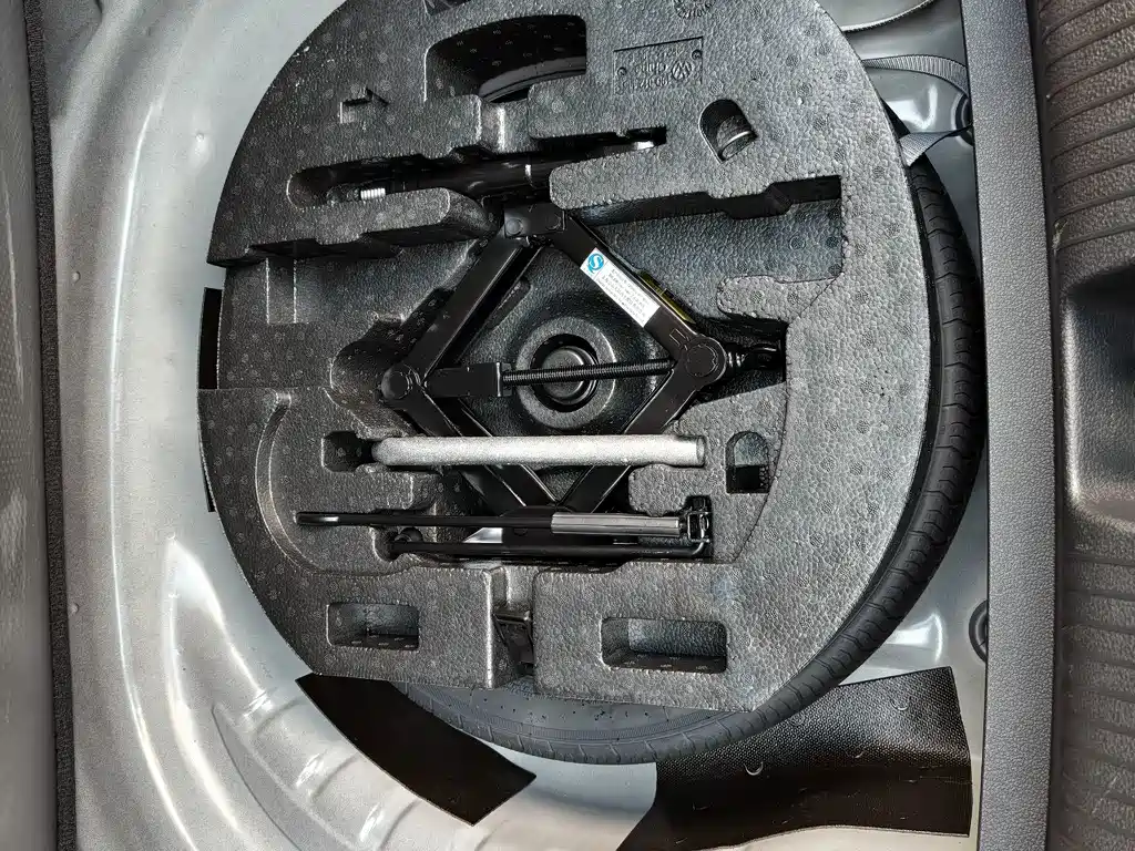 Volkswagen Lavida — миниатюра 15